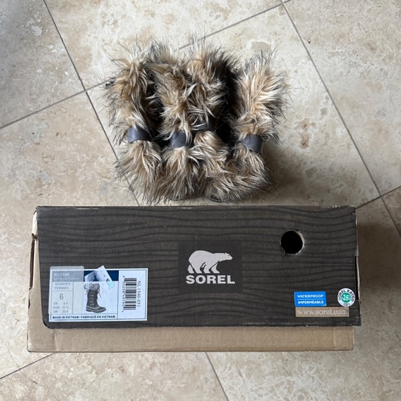 SOREL | Women's Joan of Arc™ Waterproof Boot Sz 6 - Picture 8 of 8